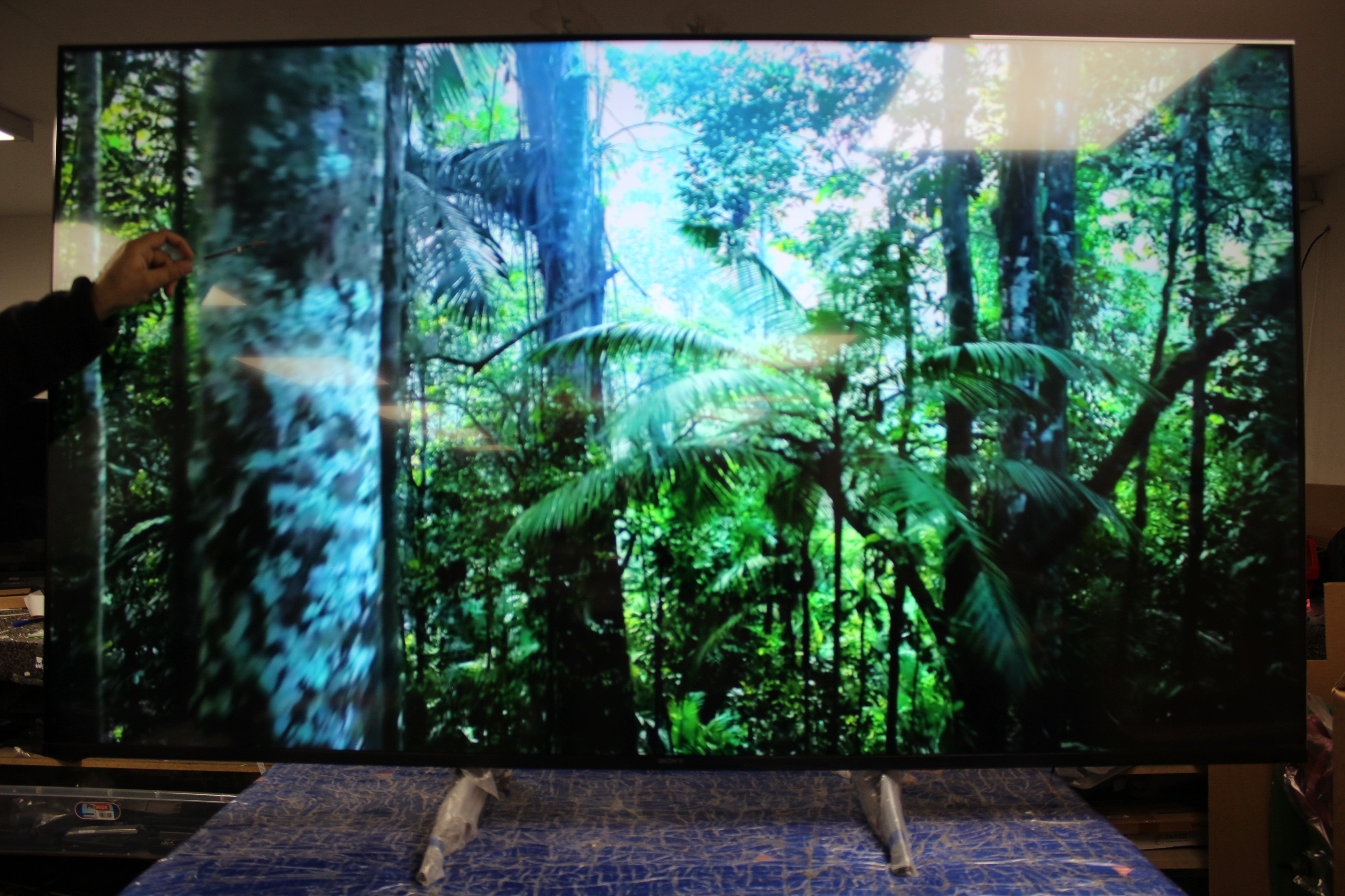 75" Sony Bravia KD75X85JU 4K HDR LED Google TV